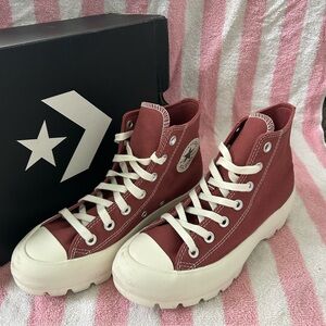 Converse Lugged Hi Women’s Sneaker